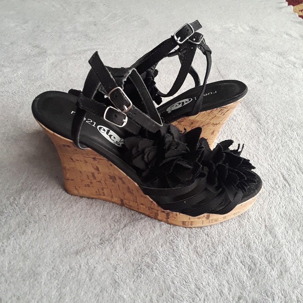 Woman's shoes